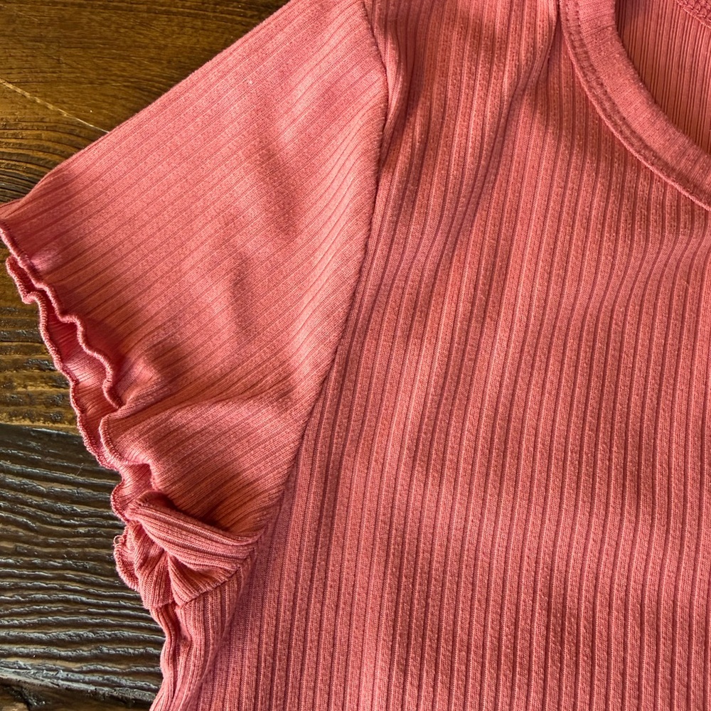 Girls Ribbed Ruffle Sleeve Top - dark salmon